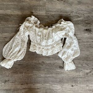 Cute boutique, white top